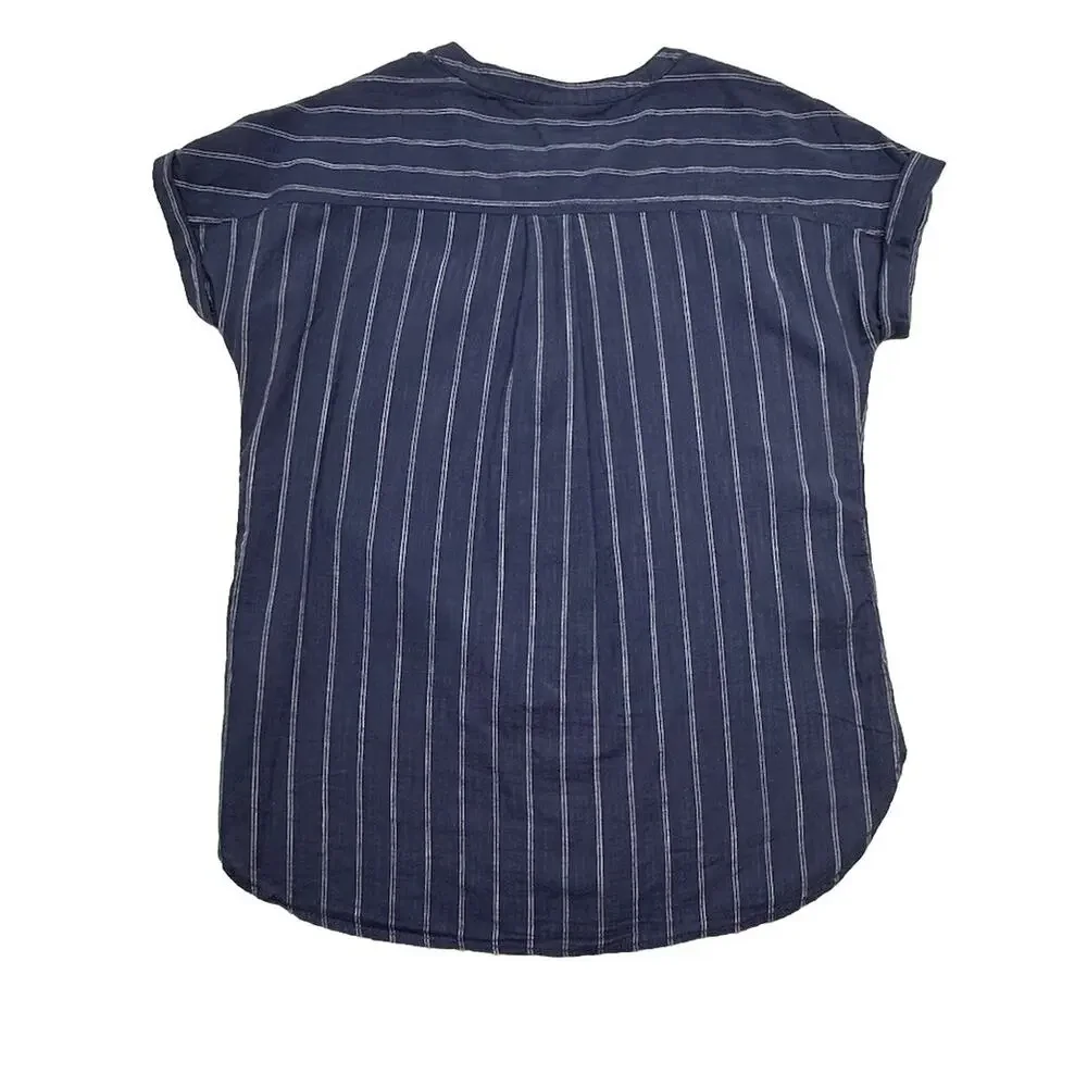 Columbia Womens Size M Blouse Navy Pinstripe Loose Cotton 100% - Picture 8 of 8